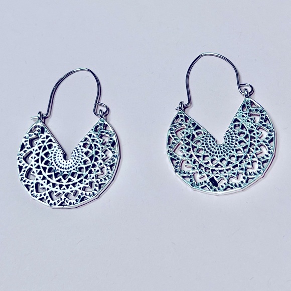 boho disc hoop earrings - Picture 1 of 2